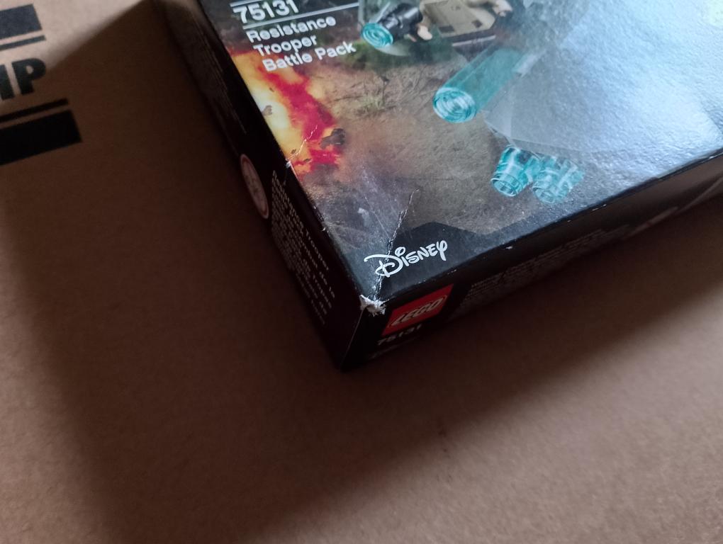 LEGO® Star Wars™ Bitevní balíček Odporu - obal 2. jakosti / 75131-1